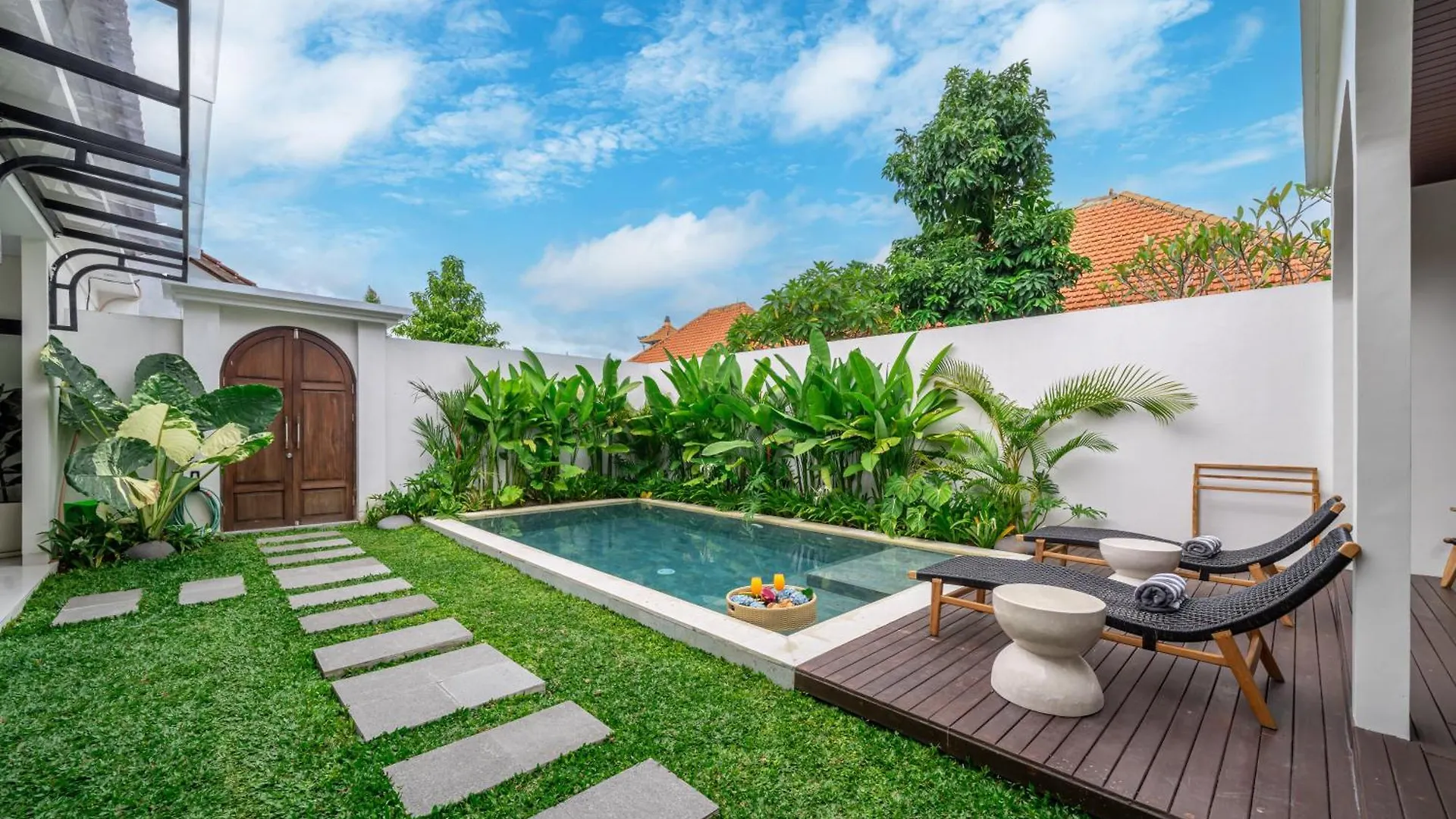 Brand New 4Bdr Villa - Cozy And Stylish - Canggu With Breathtaking Stunning View Seminyak