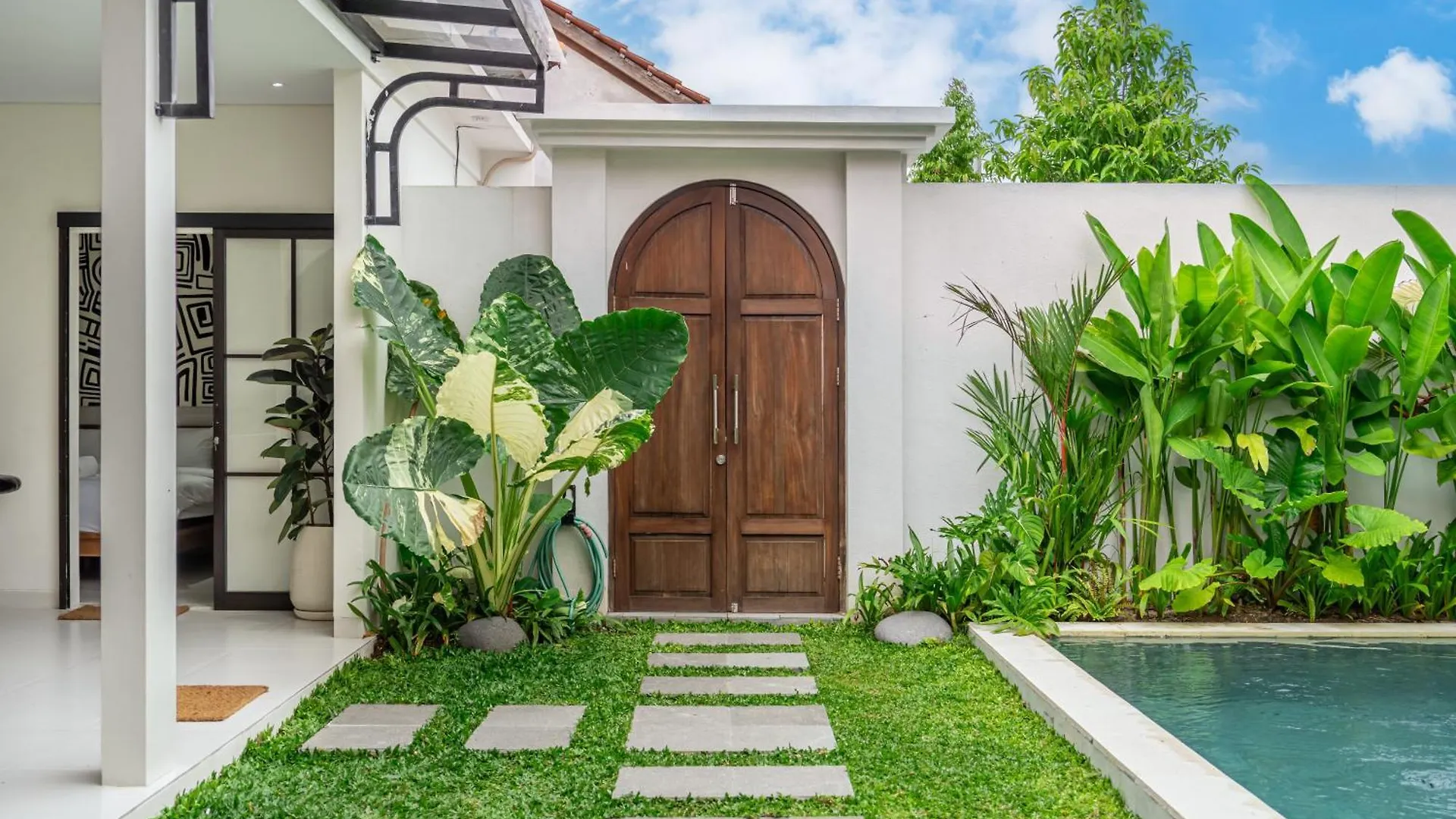 Brand New 4Bdr Villa - Cozy And Stylish - Canggu With Breathtaking Stunning View Seminyak  Indonesia